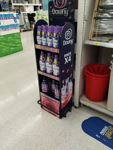 Exhibidor de piso de Downy